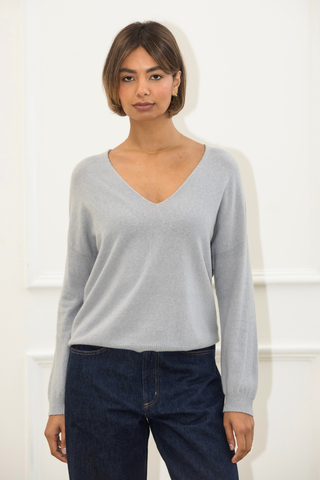 Camilla V neck Jumper - Silver Grey