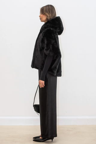 Leonie Faux Fur Cape - Black