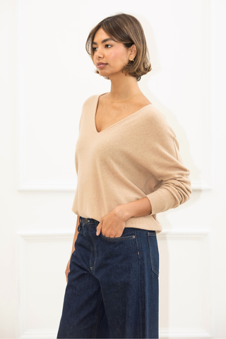 Camilla V neck Jumper - Light Camel