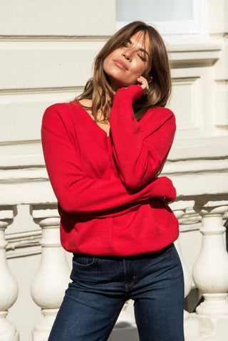 Charlie V Neck Jumper - Red